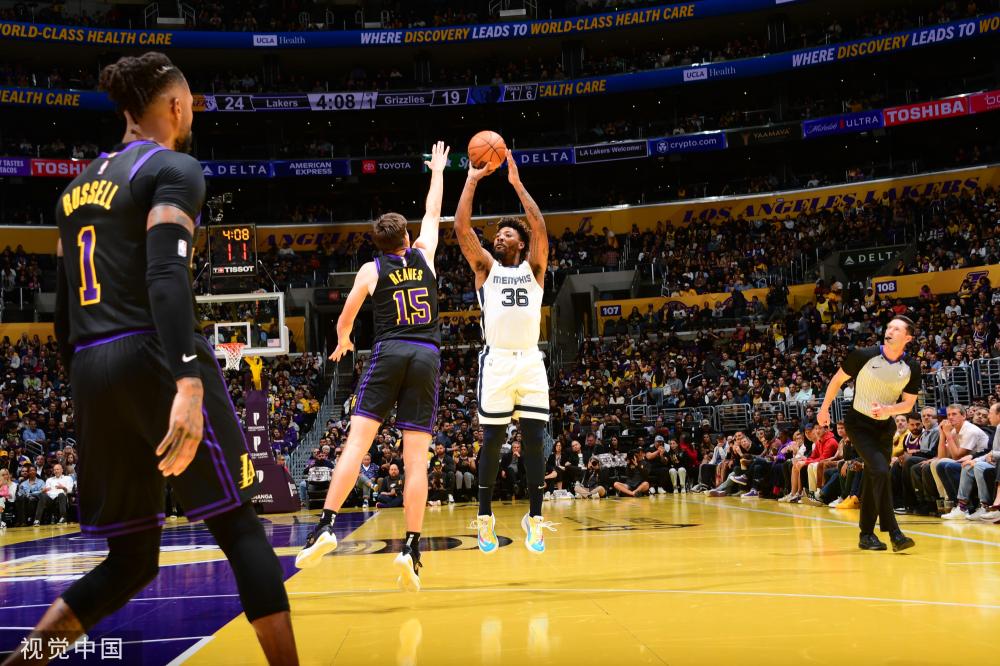 亮相的首场 亮相的首场