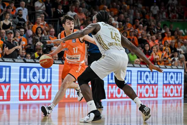 在场上快速 在场上快速