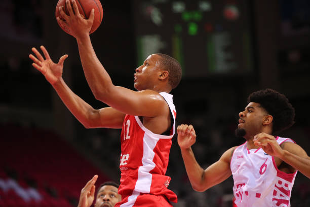 半场表现打 半场表现打